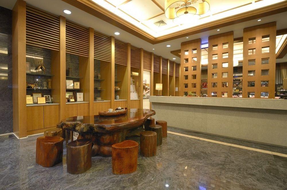 Toong Mao Spa Resort Guanziling Tainan Exterior foto